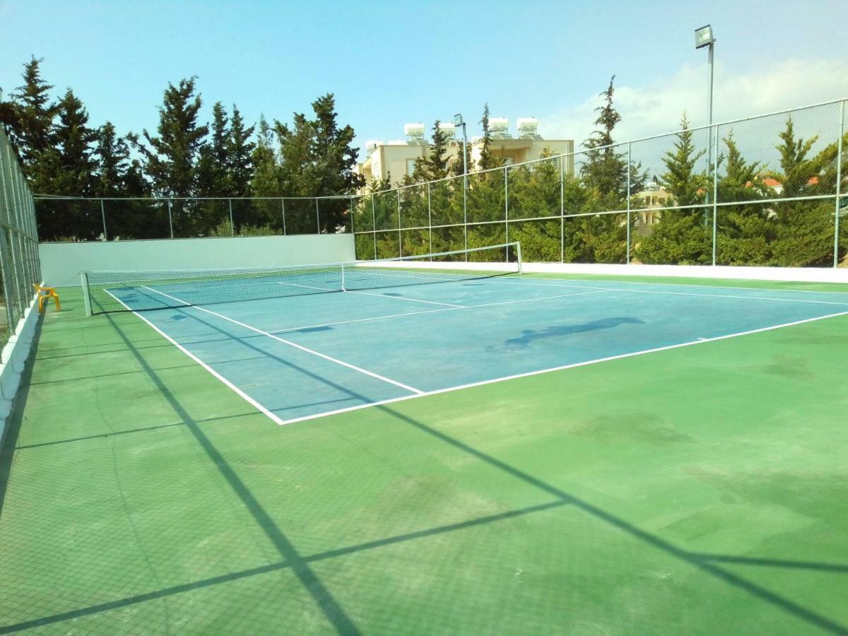 6 Bdr Villa With Tennis Court Paphos Exteriör bild